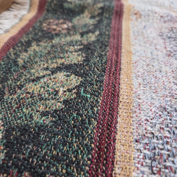 Thomas Kinkade Cabin Tapestry Throw - Picture 7 of 9